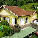 CASA dE CAMPOS CAPIVARI HOUSE